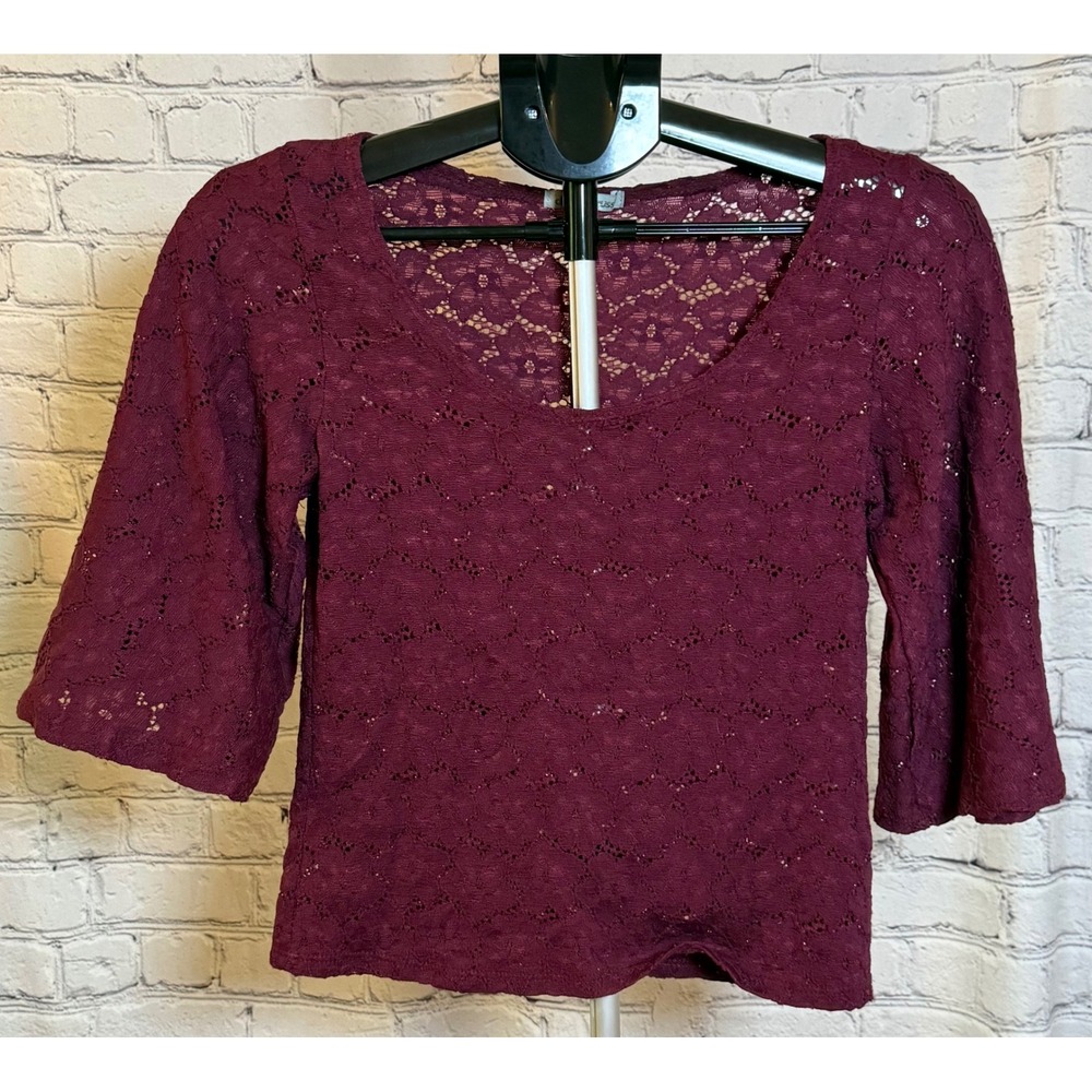 Charlotte Russe Burgundy Lace Scoop Neck Bell Sleeve Top Maroon Medium